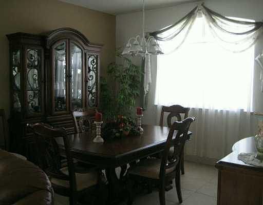 4th image of 1527 Antigua Bay Dr