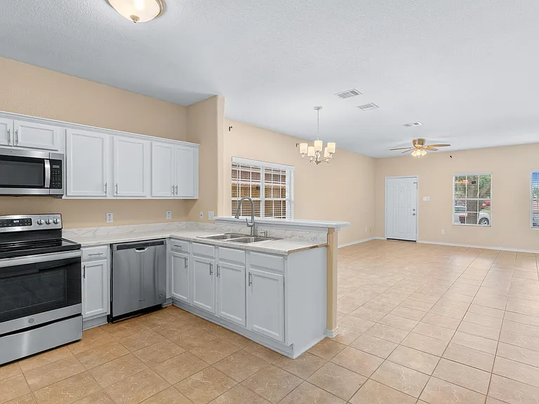 6238 Cottage Pines Dr — Photo 7