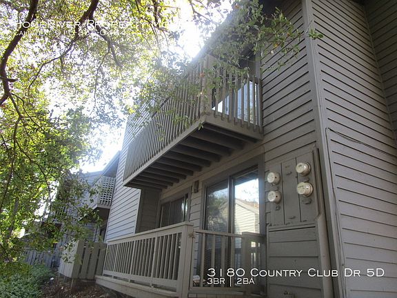 3rd image of 3180 Country Club Dr APT 5D