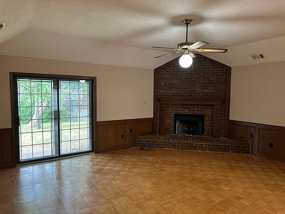 2nd image of 7414 Kingsland Dr