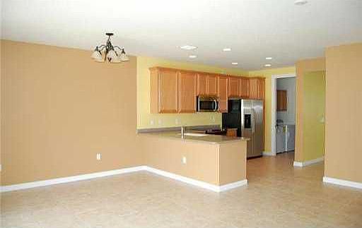 5th image of 3319 Duncombe Dr