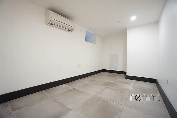 Rented by Rennit Inc. | media 33