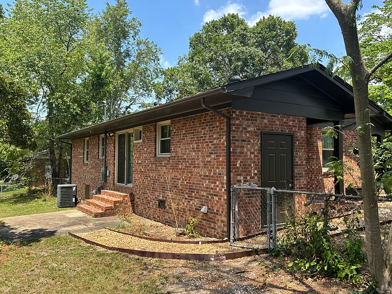 283 Channing Dr — Photo 27