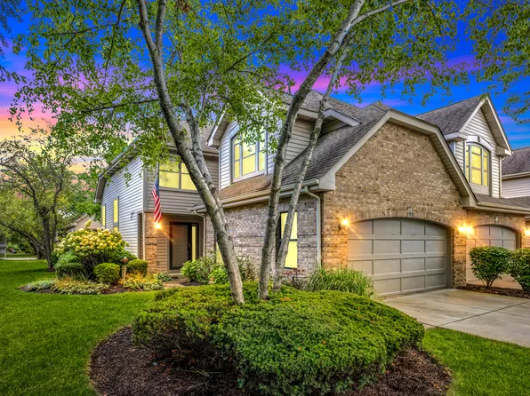 199 Springdale Ln, Bloomingdale, IL 60108