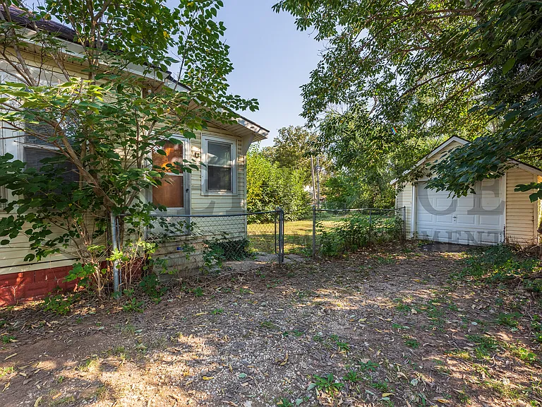 308 N Reno St — Photo 3