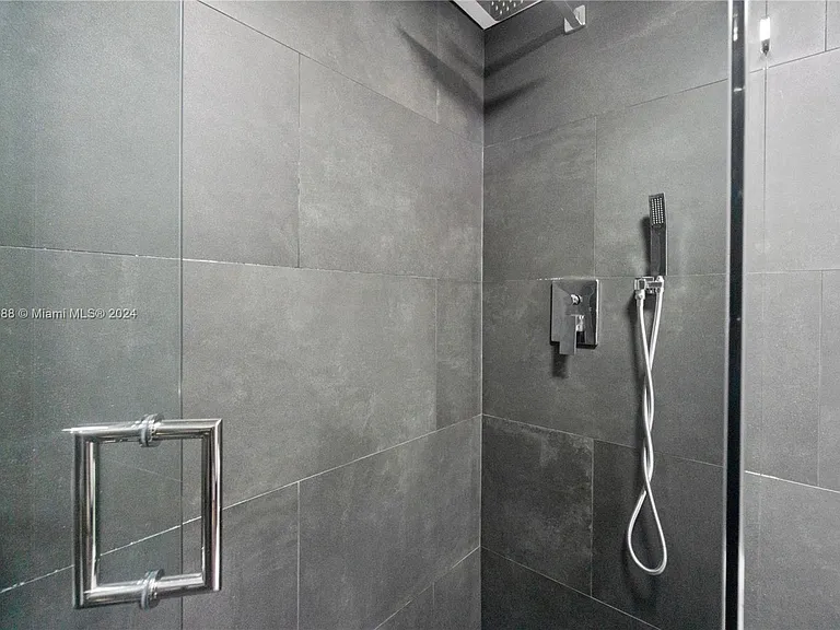 100 Lincoln Rd #1104 — Photo 13