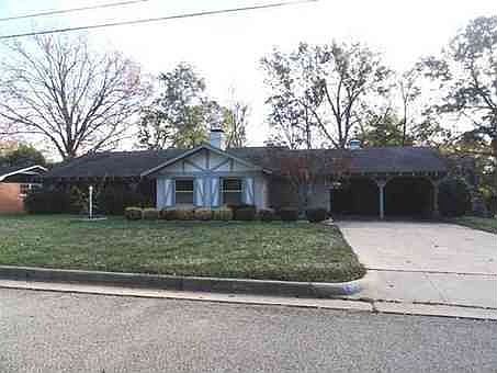 2nd image of 1803 Montrose Dr