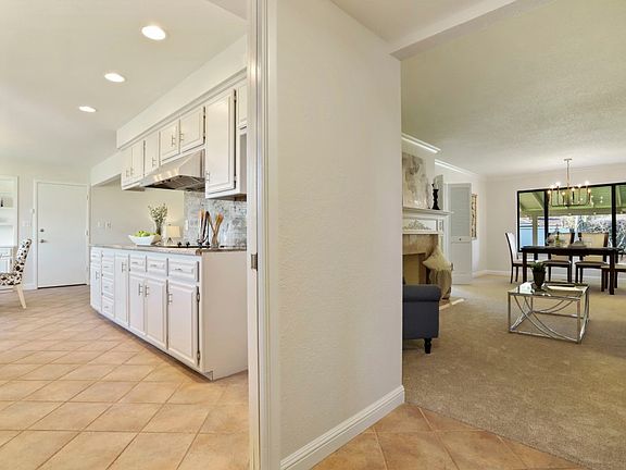 4th image of 6670 Fordham Way