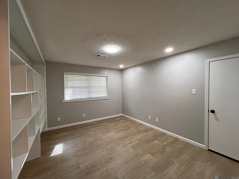 9240 Lockhart Rd — Photo 22