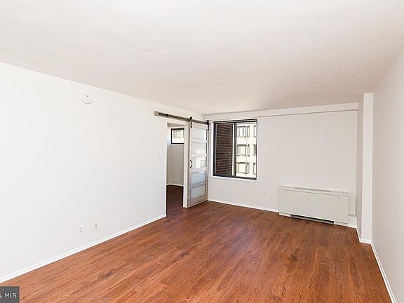 2nd image of 1420 N St NW
