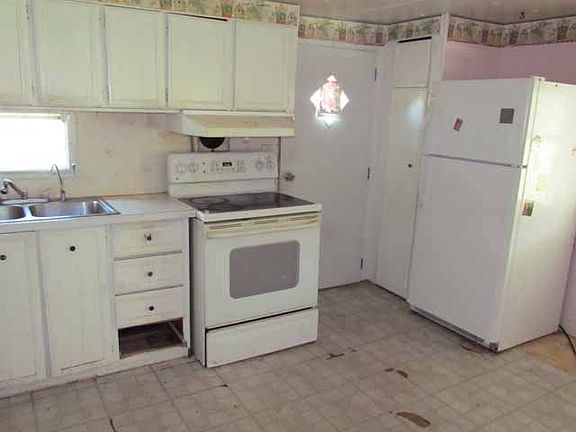 4th image of 13370 NE 17th Ave