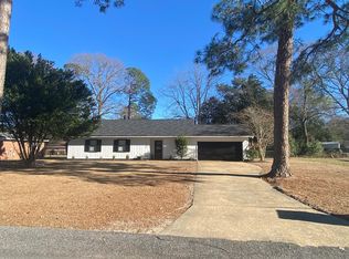2446 Toxoway Dr, Sumter, SC 29154