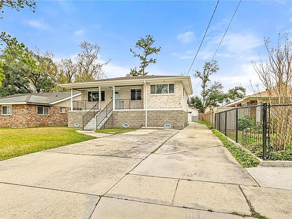 3rd image of 3206 Duncan St