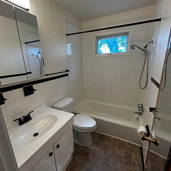525 Azalea St — Photo 12