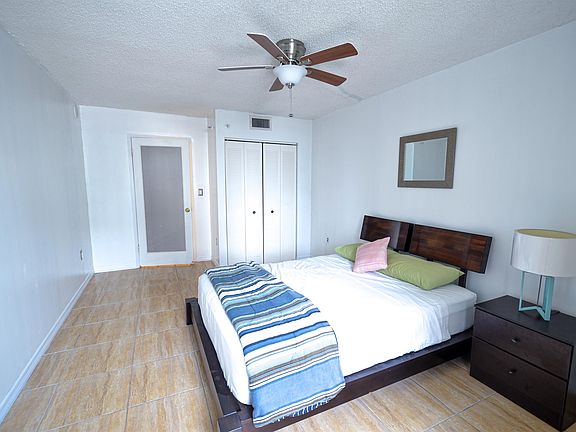 4th image of 850 N Miami Ave W #2010W-2010