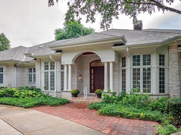 14425 Westover Rd, Elm Grove, WI 53122