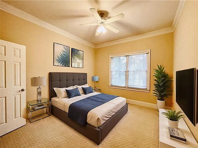 455 Wembley Cir — Photo 18