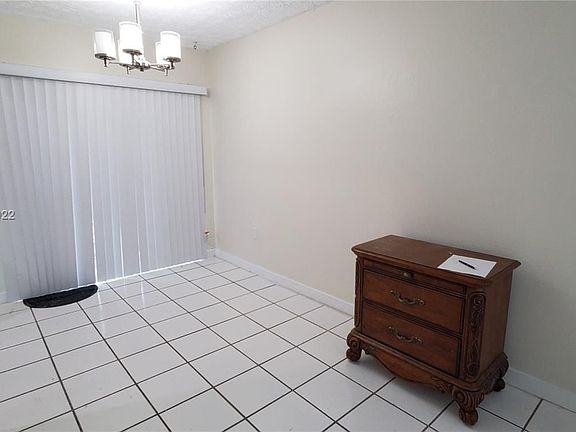 5th image of 2928 SW 36th Ave #2928