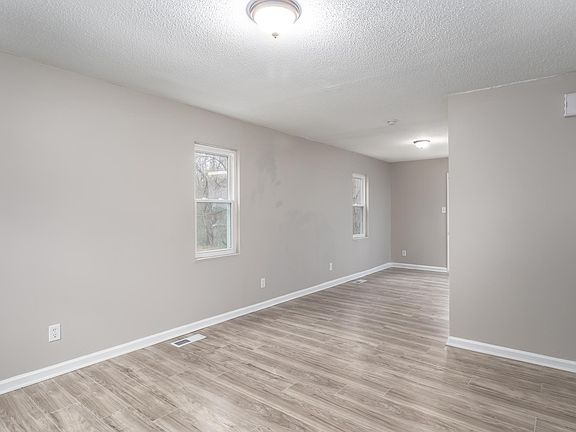4th image of 1414 Vance St