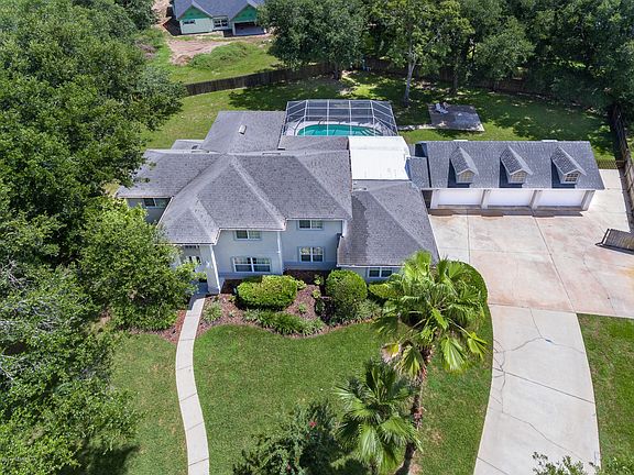 33 12 Woodbury Ct - WebSized-3