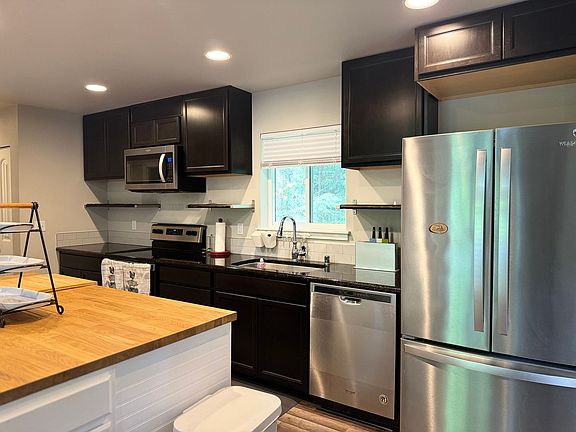 4th image of 18044 Clearland Blvd SE