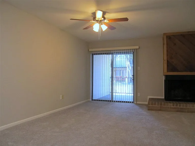4001 Nasa Pkwy #138 — Photo 13