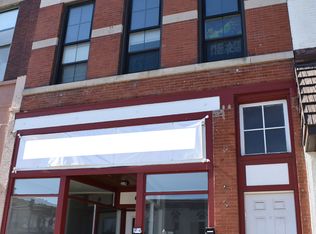 6 N State St, Elgin, IL 60123