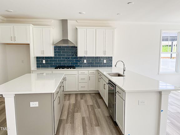 3rd image of 364 Catheys Creek Cir