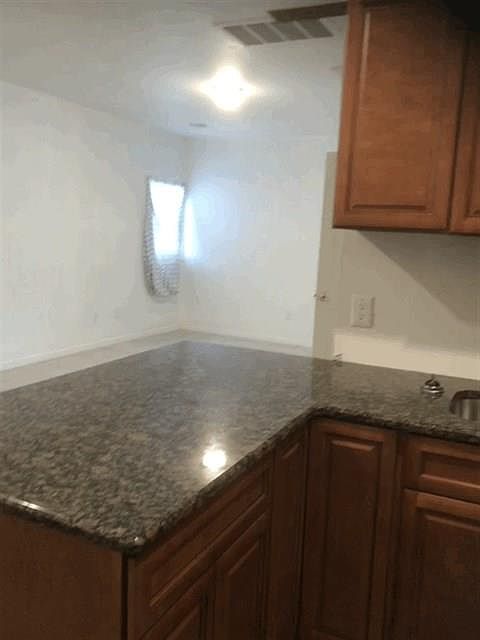 2nd image of 596 Penn St
