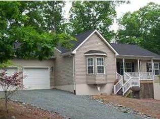 24 Brougham Rd, Palmyra, VA 22963