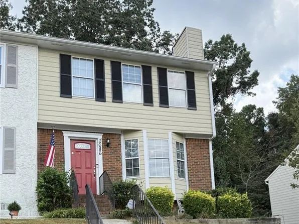1686 Grist Mill Dr, Marietta, GA 30062