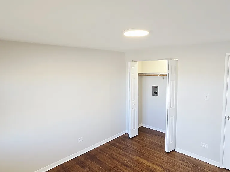 11011 S Lloyd Dr #15 — Photo 8