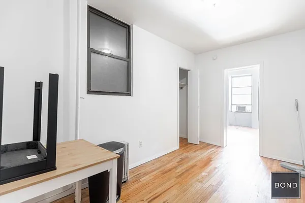 Rented by Bond New York | media 27