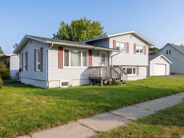 179 Boyaner Cres, Saint John, NB E2J 4C8