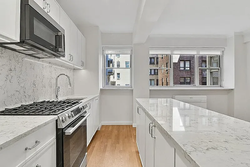 85 East End Avenue — Photo 1