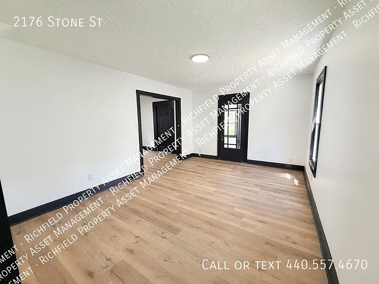 2176 Stone St — Photo 10