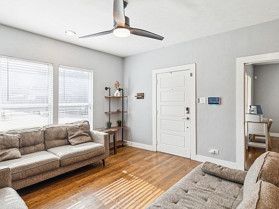 4th image of 2707 Clymer St