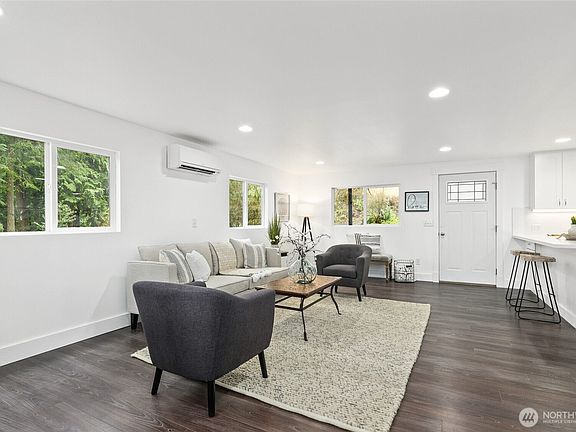 4th image of 17401 314th Avenue NE