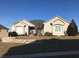 2401 NE Willow Creek Ln, Lees Summit, MO 64086