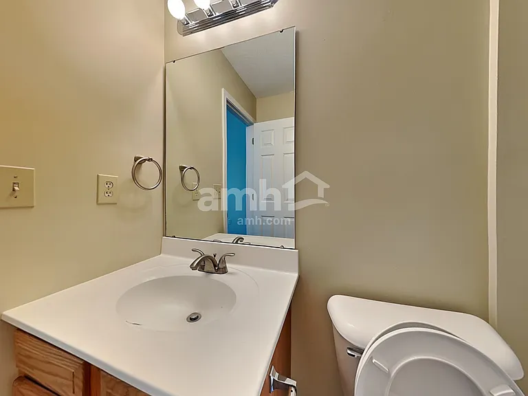 2132 Lunar Ln — Photo 11