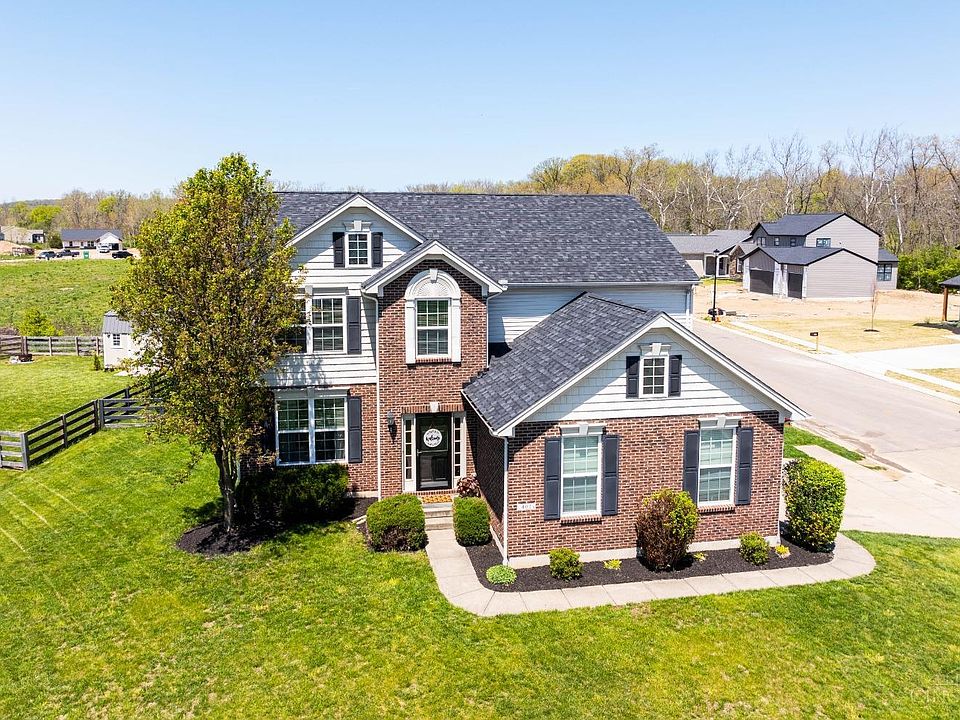 1st image of 402 Sudbury Dr