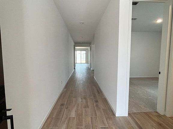 5th image of 15782 W CHERYL Drive