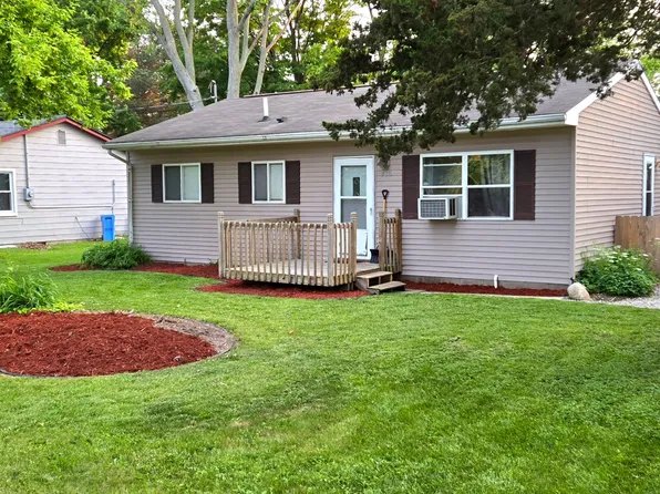 5816 Haag Rd, Lansing, MI 48911