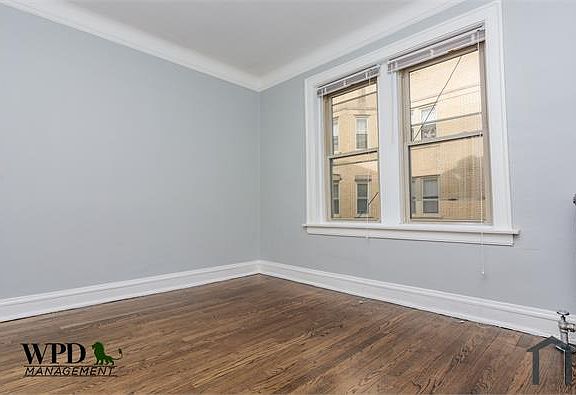 2nd image of 7635 S East End Ave APT 1E