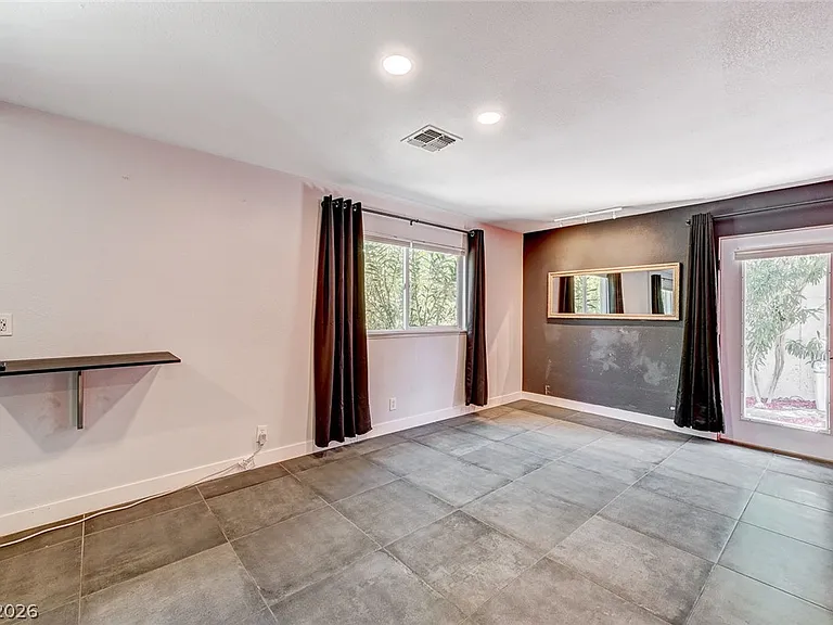 4153 Woodcrest Rd — Photo 42
