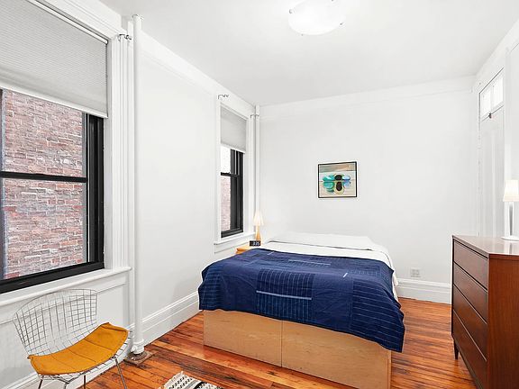 4th image of 223 W 20th St #4K