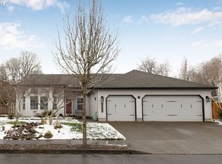 18900 Paulsen Dr, Oregon City, OR 97045