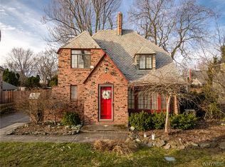 152 Leicester Rd, Buffalo, NY 14217
