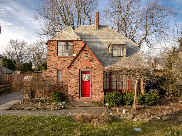 152 Leicester Rd, Buffalo, NY 14217