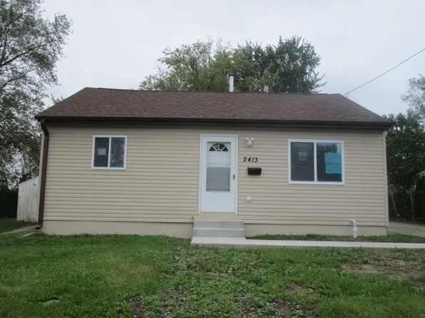 2413 W Catalpa Ave, Waukegan, IL 60085